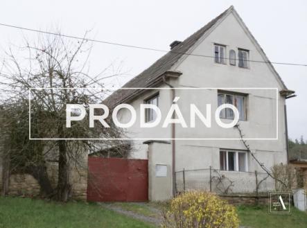 Vesnický dům 5+1, pozemek 1026 m², Hoštka